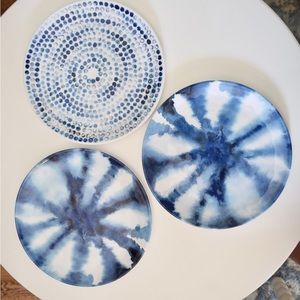 Blue ombré plates